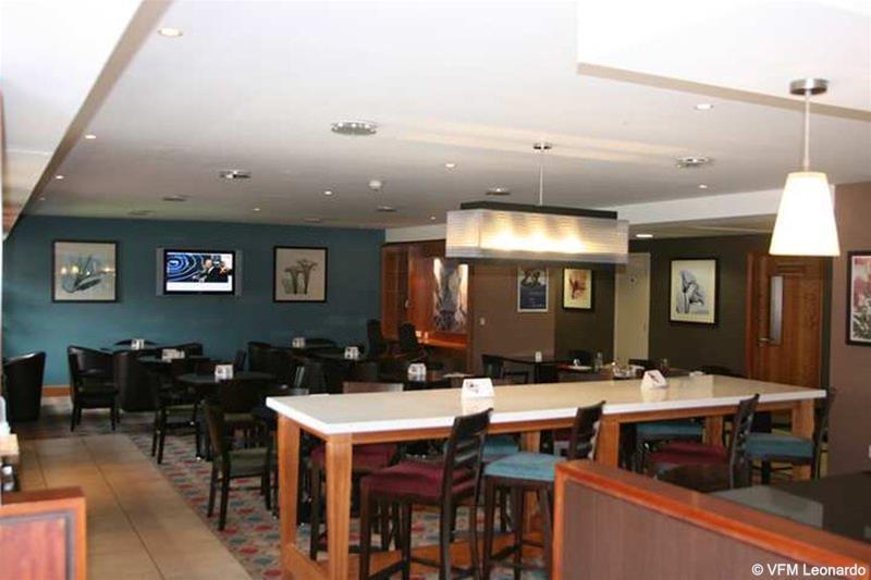 Holiday Inn Express Shrewsbury, An Ihg Hotel Restaurant photo